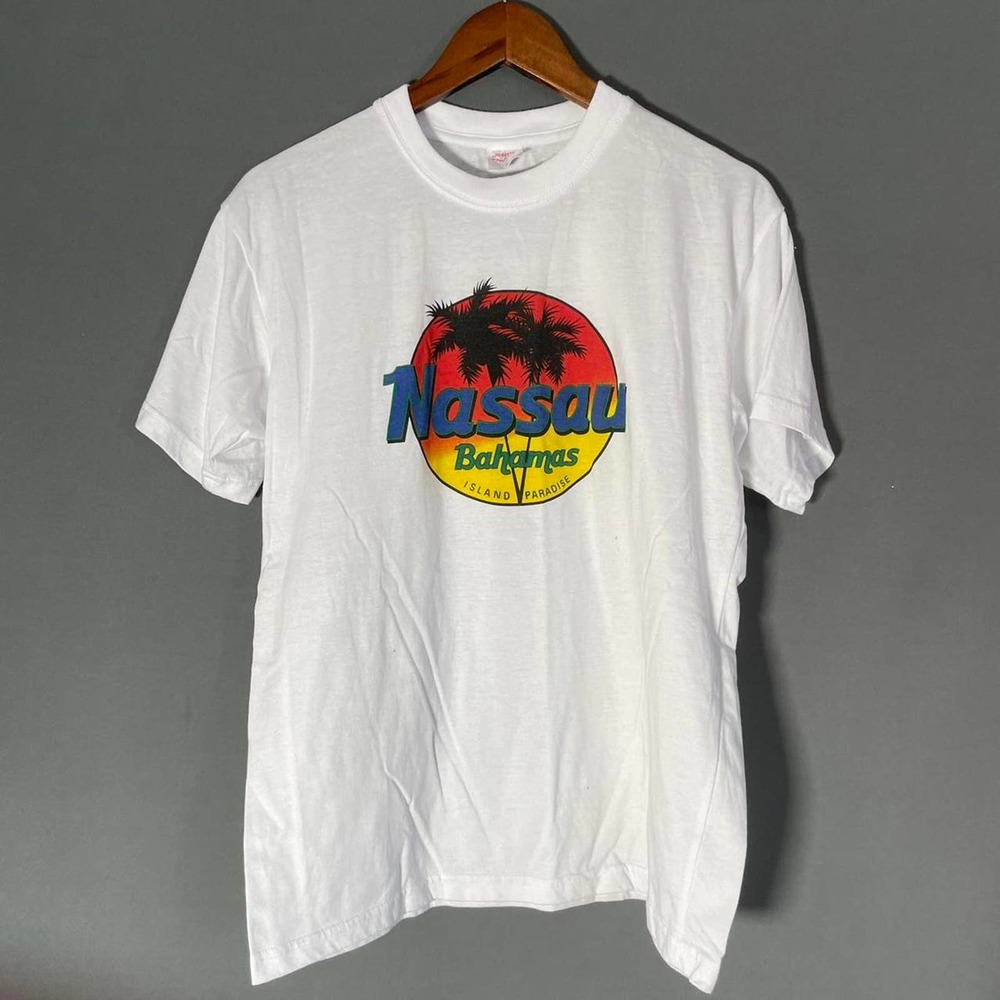 Vintage nassau bahamas t shirt